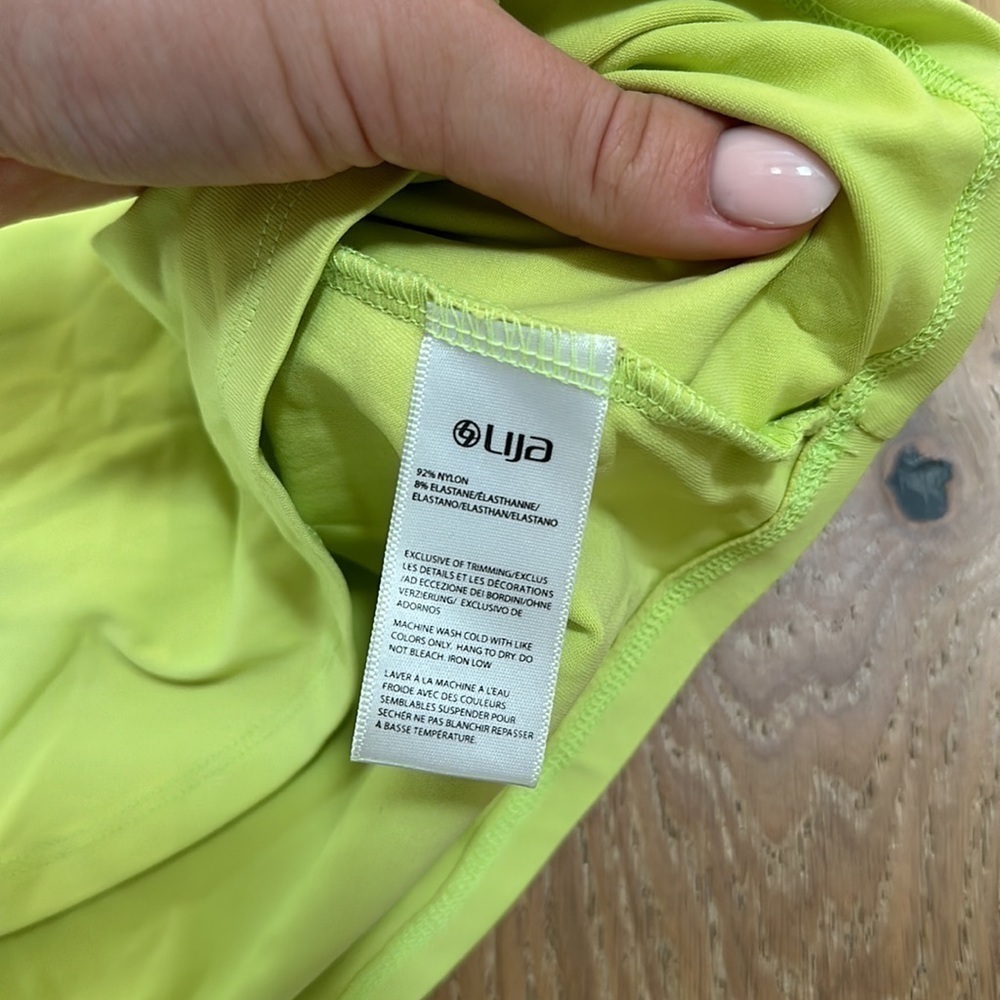 Lija Athletic Top Green - Picture 7 of 10